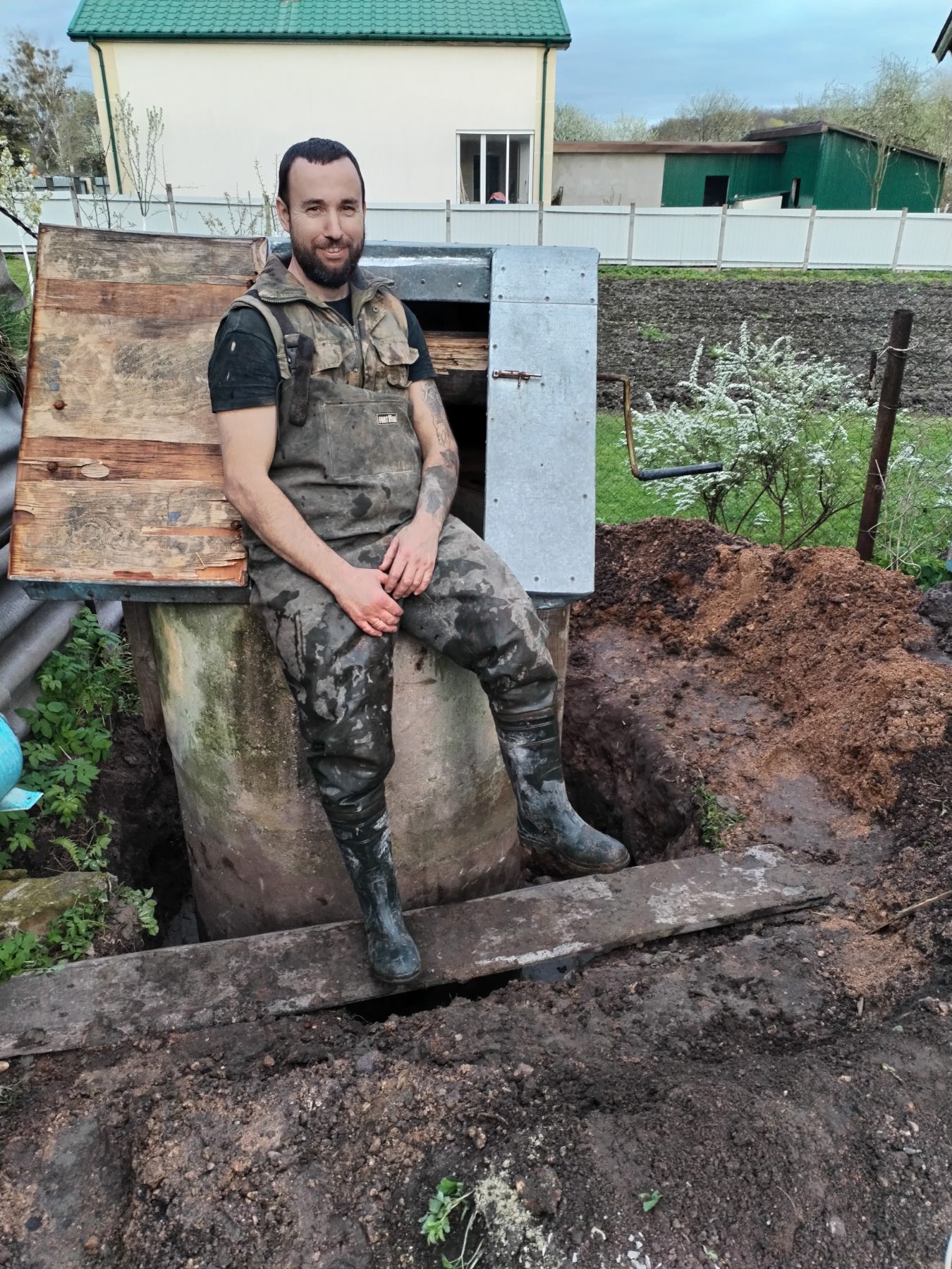 Чистка колодца ремонт домика